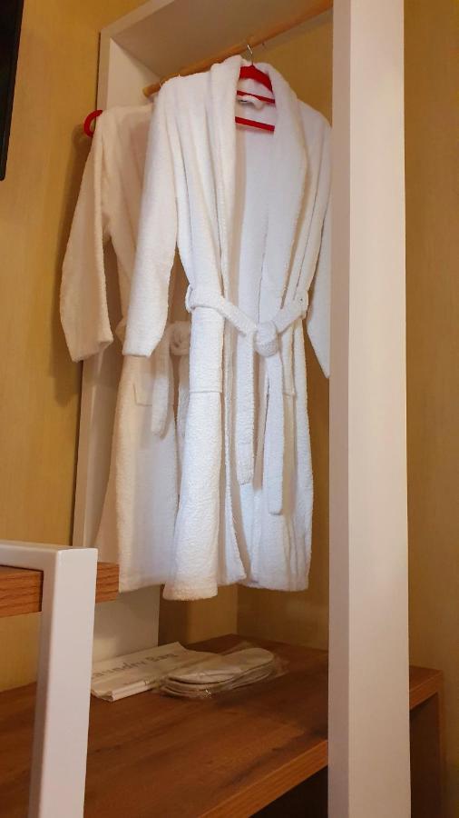 Hotel Banihills Тбилиси Екстериор снимка