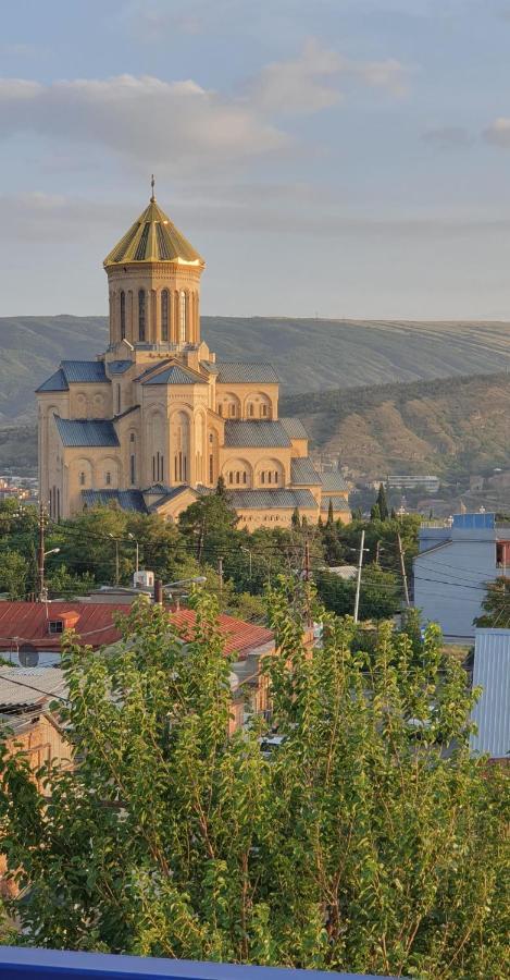Hotel Banihills Тбилиси Екстериор снимка